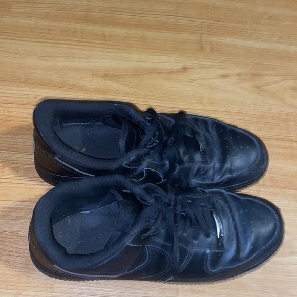 COPY - Black Air Force 1’s - Picture 2 of 4